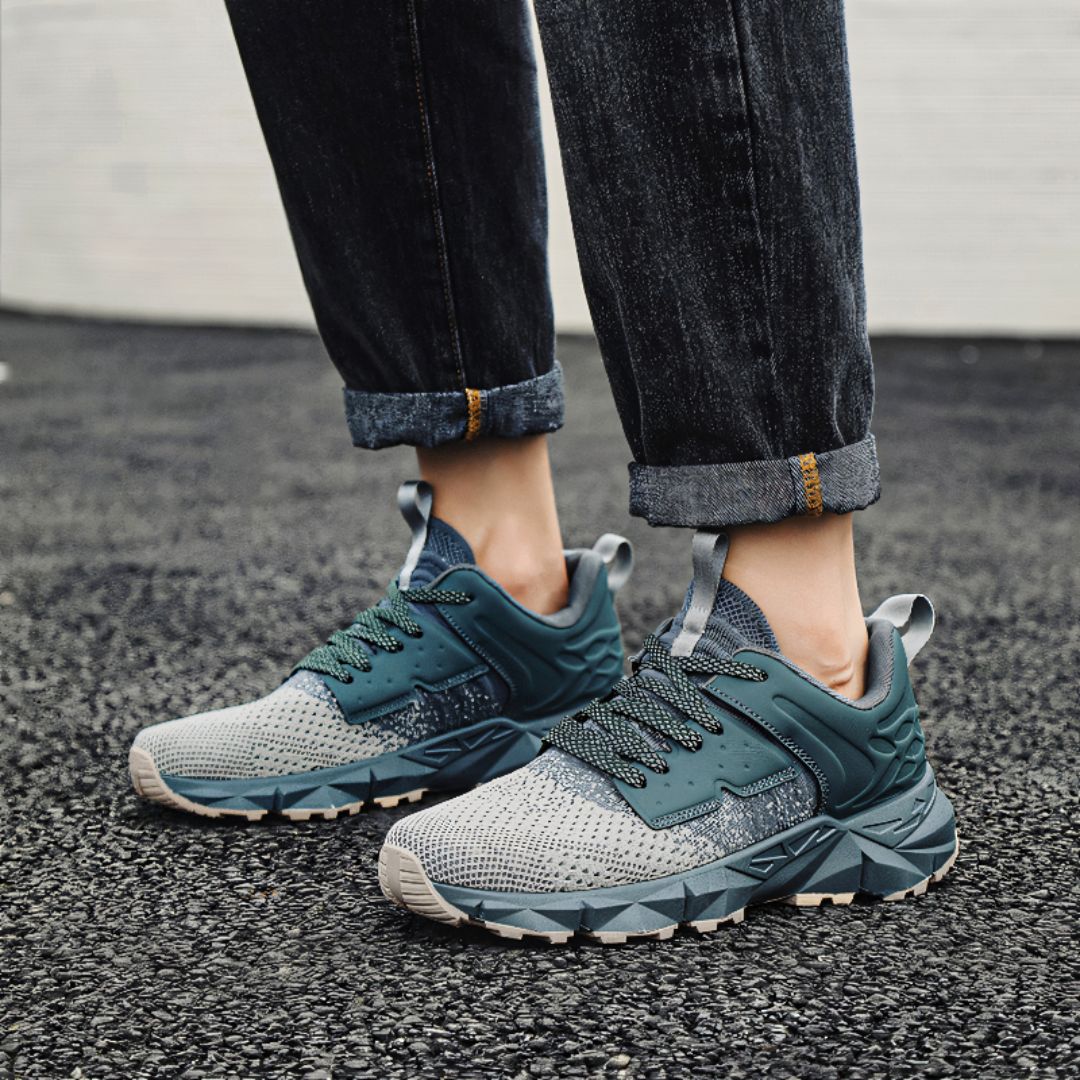 Axel Suede Sneakers