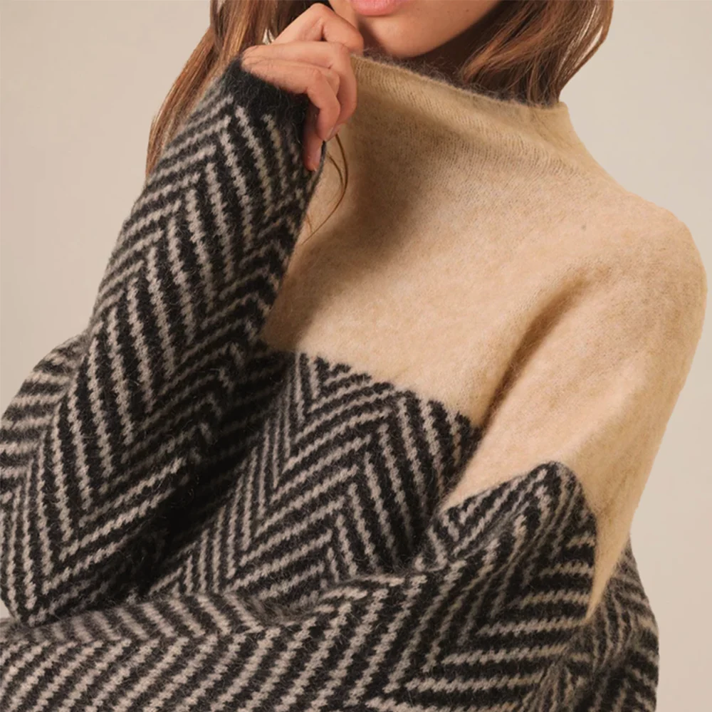 Milan Cashmere Turtleneck Sweater